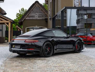 Porsche 911 Carrera 4 GTS — photo 4