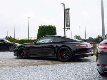 Porsche 911 Carrera 4 GTS — photo 8