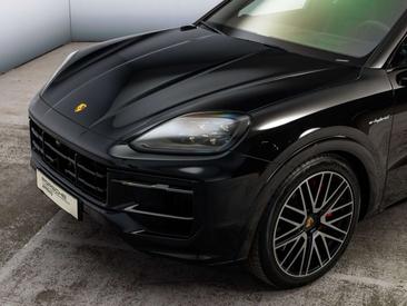 Porsche Cayenne E-Hybrid — photo 9