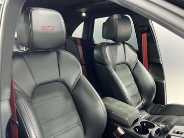 Porsche Macan I GTS — photo 7