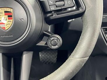 Porsche Macan I GTS — photo 12
