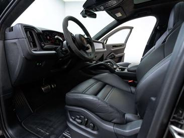 Porsche Cayenne E-Hybrid — photo 35