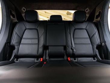 Porsche Cayenne E-Hybrid — photo 39