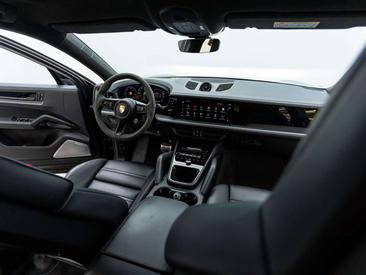 Porsche Cayenne E-Hybrid — photo 42