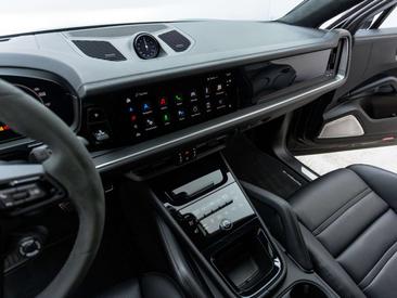 Porsche Cayenne E-Hybrid — photo 44