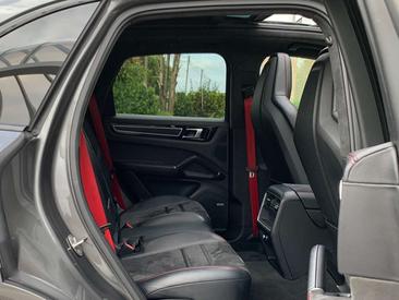 Porsche Cayenne GTS — photo 24