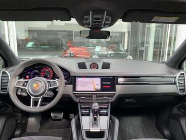 Porsche Cayenne GTS — photo 23