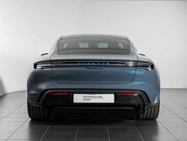 Porsche Taycan — photo 7