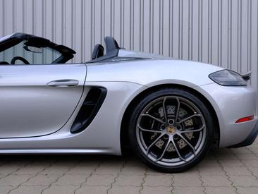 Porsche 718 Cabriolet Spyder — photo 26
