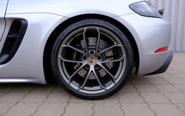 Porsche 718 Cabriolet Spyder — photo 27