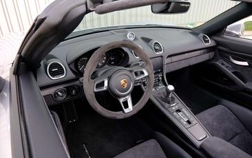 Porsche 718 Cabriolet Spyder — photo 39