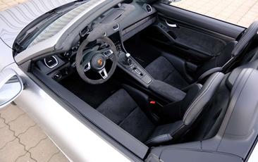 Porsche 718 Cabriolet Spyder — photo 45