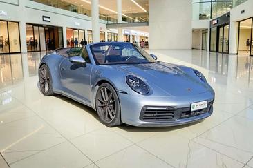 Porsche 911 Cabriolet Carrera 4S — photo 2