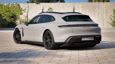 Porsche Taycan Turbo S — photo 2