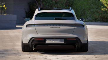Porsche Taycan Turbo S — photo 7