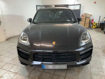 Porsche Cayenne III E-Hybrid 2021 Noir — photo 3