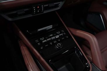 Porsche Cayenne Turbo E-Hybrid — photo 8