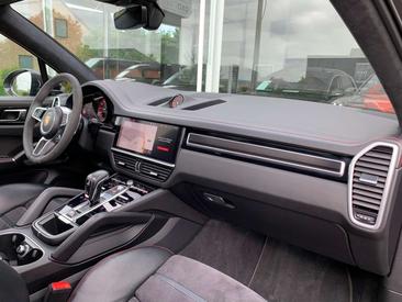 Porsche Cayenne GTS — photo 22