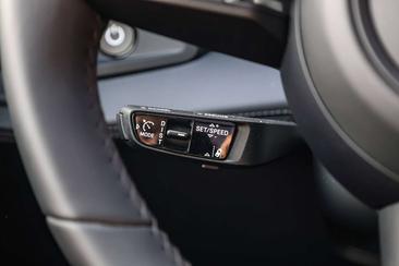 Porsche Cayenne Electric — photo 37