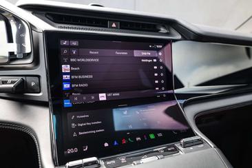 Porsche Cayenne Electric — photo 44