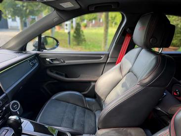 Porsche Macan I GTS — photo 11