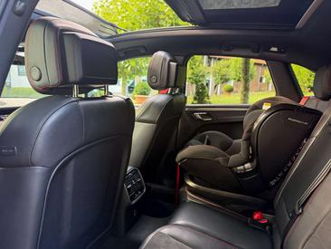 Porsche Macan I GTS — photo 13