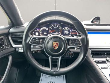Porsche Panamera II Turbo — photo 10