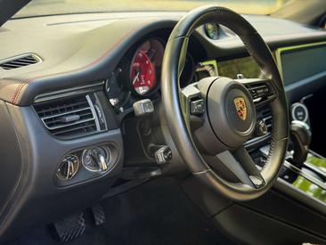 Porsche Macan I GTS — photo 26