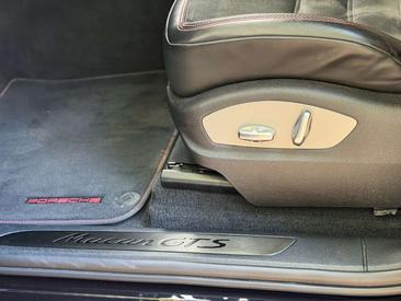 Porsche Macan I GTS — photo 31