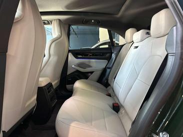 Porsche Macan Electrique — photo 11