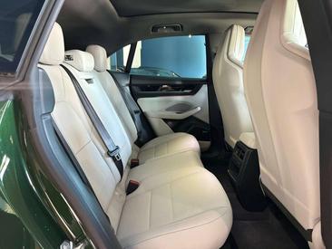 Porsche Macan Electrique — photo 12