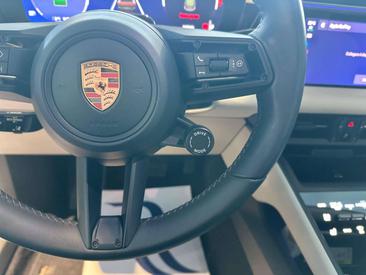 Porsche Macan Electrique — photo 21
