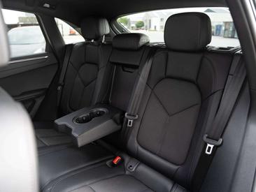 Porsche Macan Electrique — photo 15