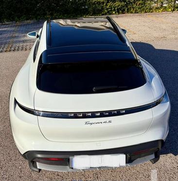 Porsche Taycan 4S — photo 7