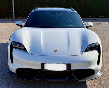 Porsche Taycan 4S — photo 8