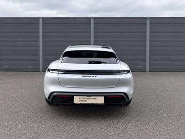 Porsche Taycan 4S — photo 4