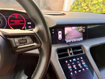 Porsche Taycan 4S — photo 10