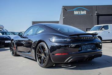 Porsche 718 Cayman GTS — photo 13