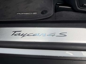 Porsche Taycan 4S — photo 24