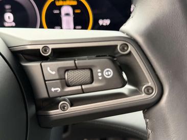 Porsche Taycan 4S — photo 30