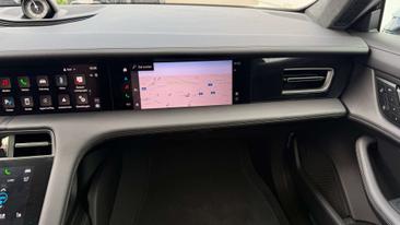 Porsche Taycan 4S — photo 33