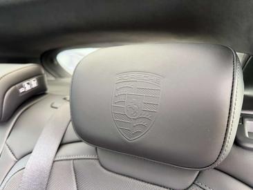 Porsche Taycan 4S — photo 39
