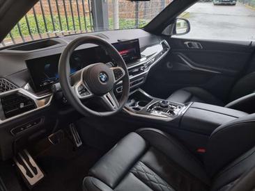 BMW X7 M60i — photo 3