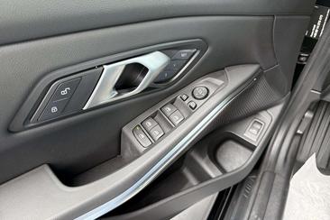 BMW Série 3 Berline 330e — photo 12