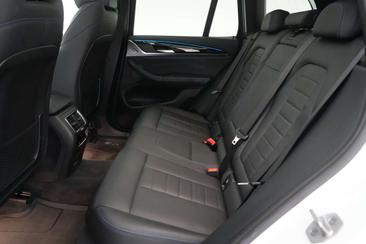 BMW iX3 — photo 14