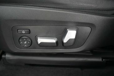 BMW iX3 — photo 24