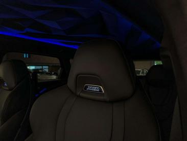 BMW XM 50e — photo 20
