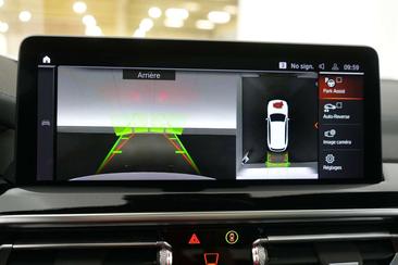 BMW iX3 — photo 34