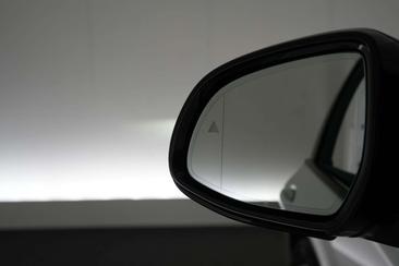 BMW iX3 — photo 39