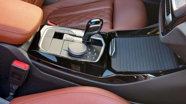 BMW X3 XDrive30e — photo 23